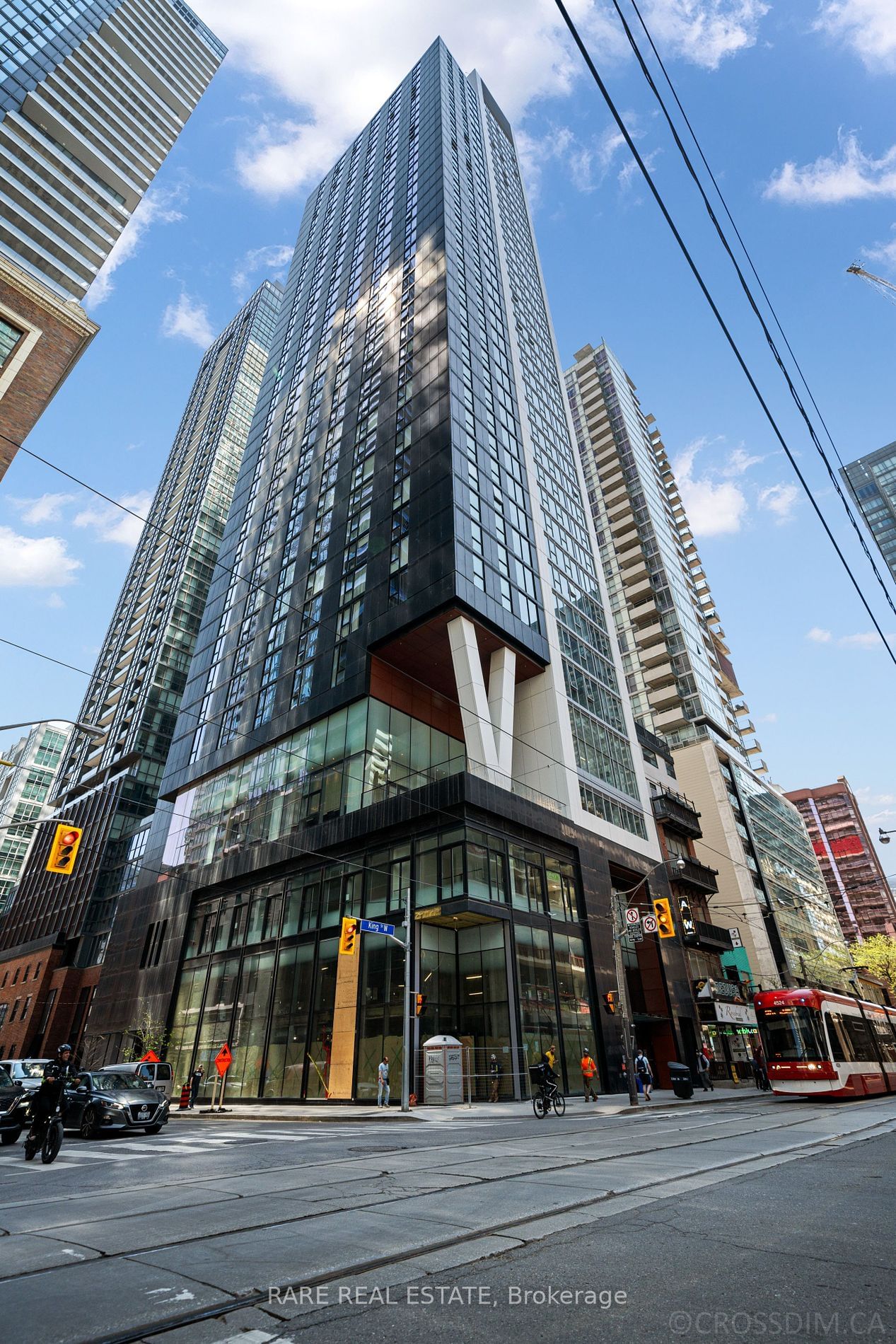 357 King St W, unit 1601 for sale - image #3