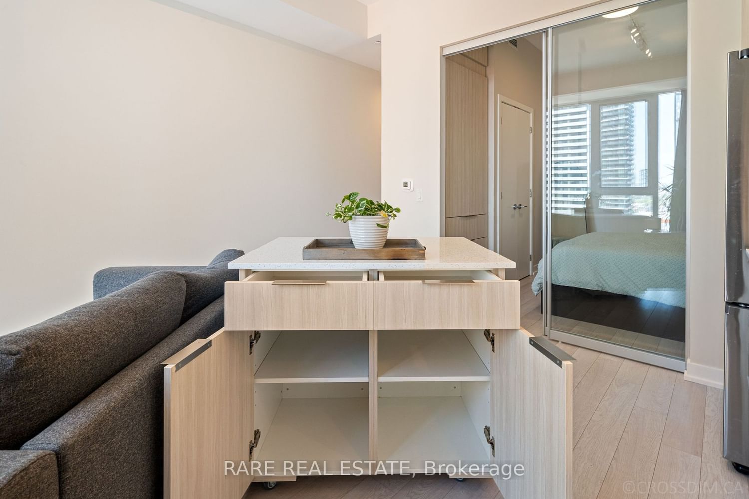 357 King St W, unit 1601 for sale - image #9