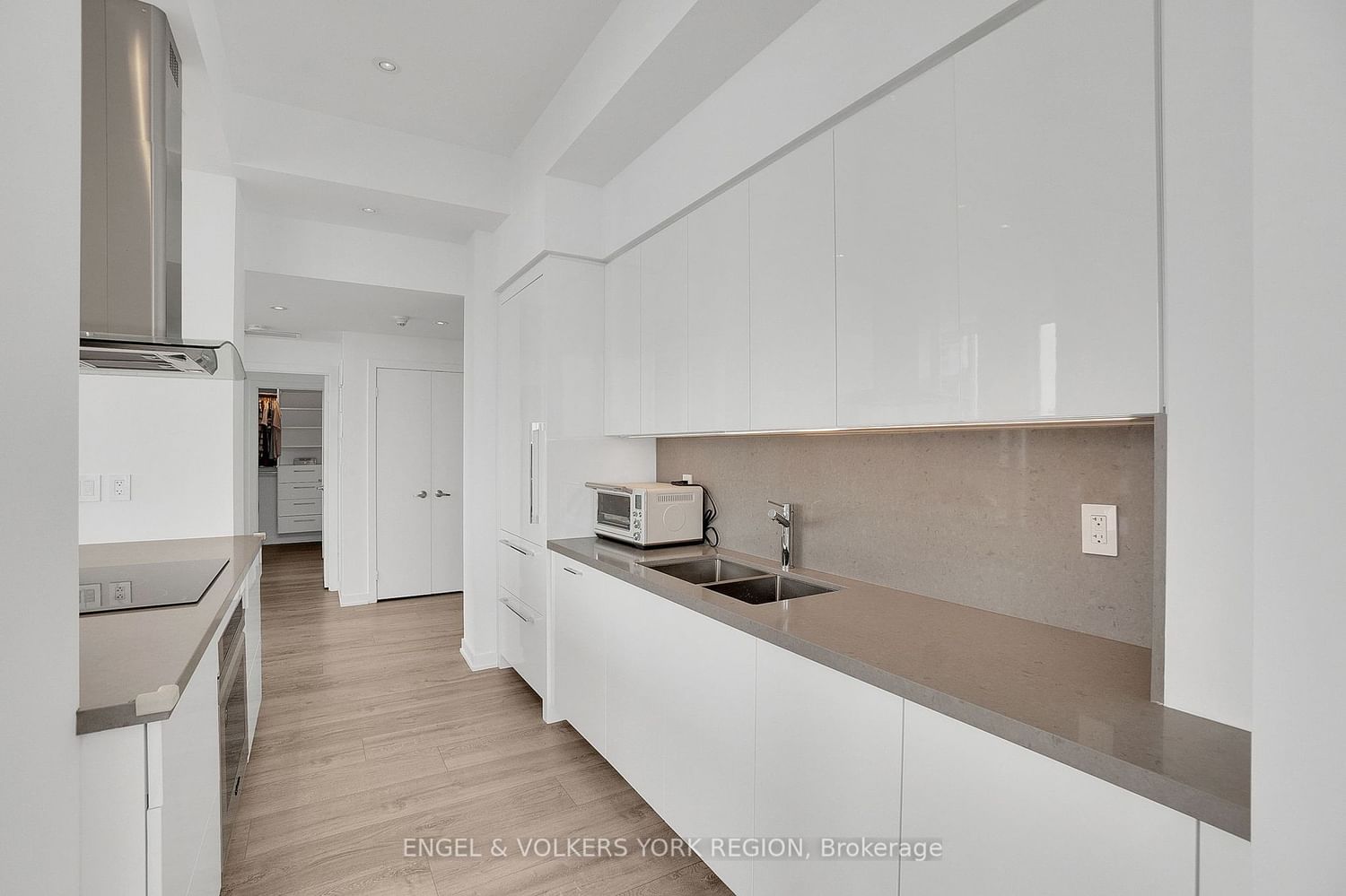 65 Bremner Blvd, unit 5404 for sale - image #18