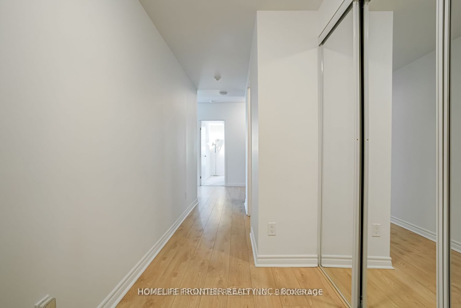 209 Fort York Blvd, unit 383 for sale - image #3