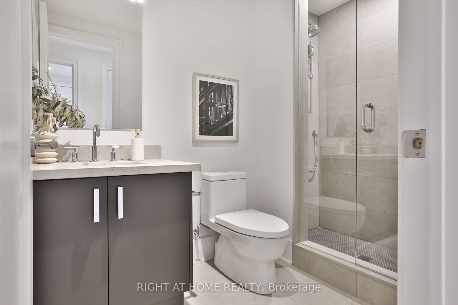 36 Birch Ave, unit 111 for sale - image #29