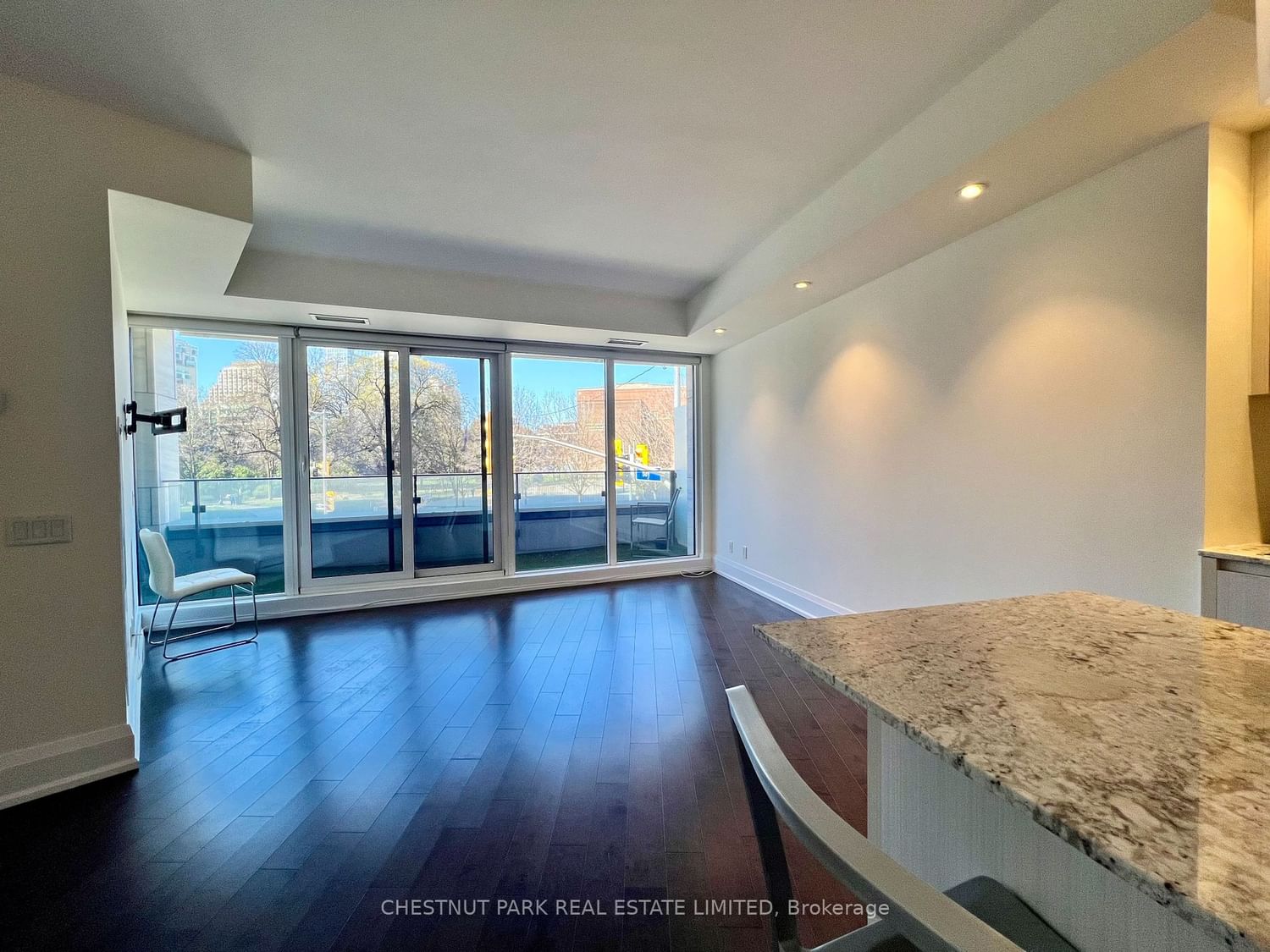 88 Davenport Rd, unit 205 for sale - image #3