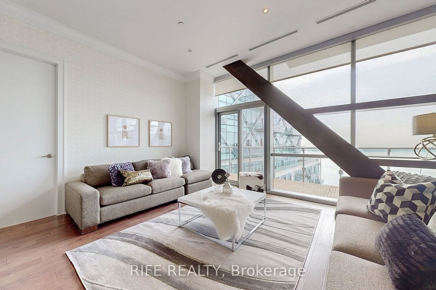 39 Queens Quay E, unit 1208 for sale