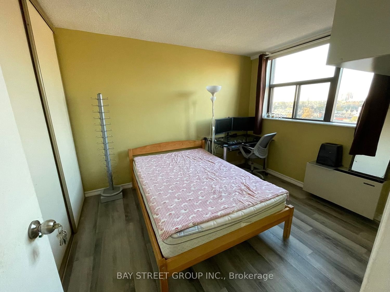 519 Dundas St W, unit 809 for sale - image #9