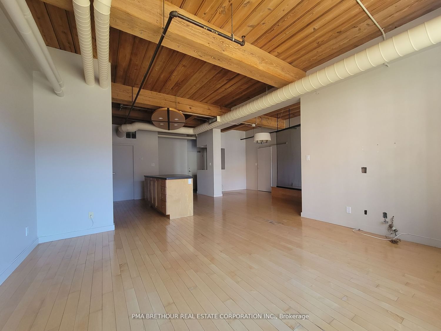 436 Wellington St W, unit 304 for rent