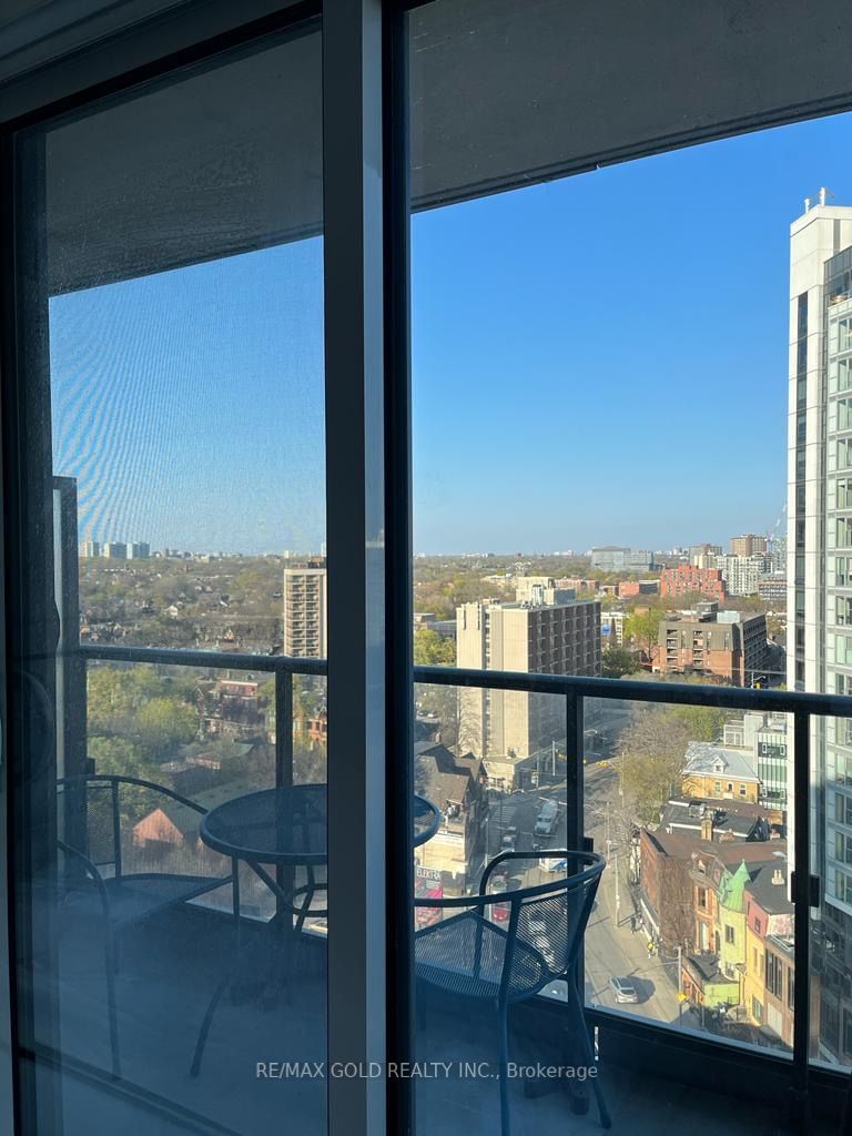 251 Jarvis St, unit 1415 for sale