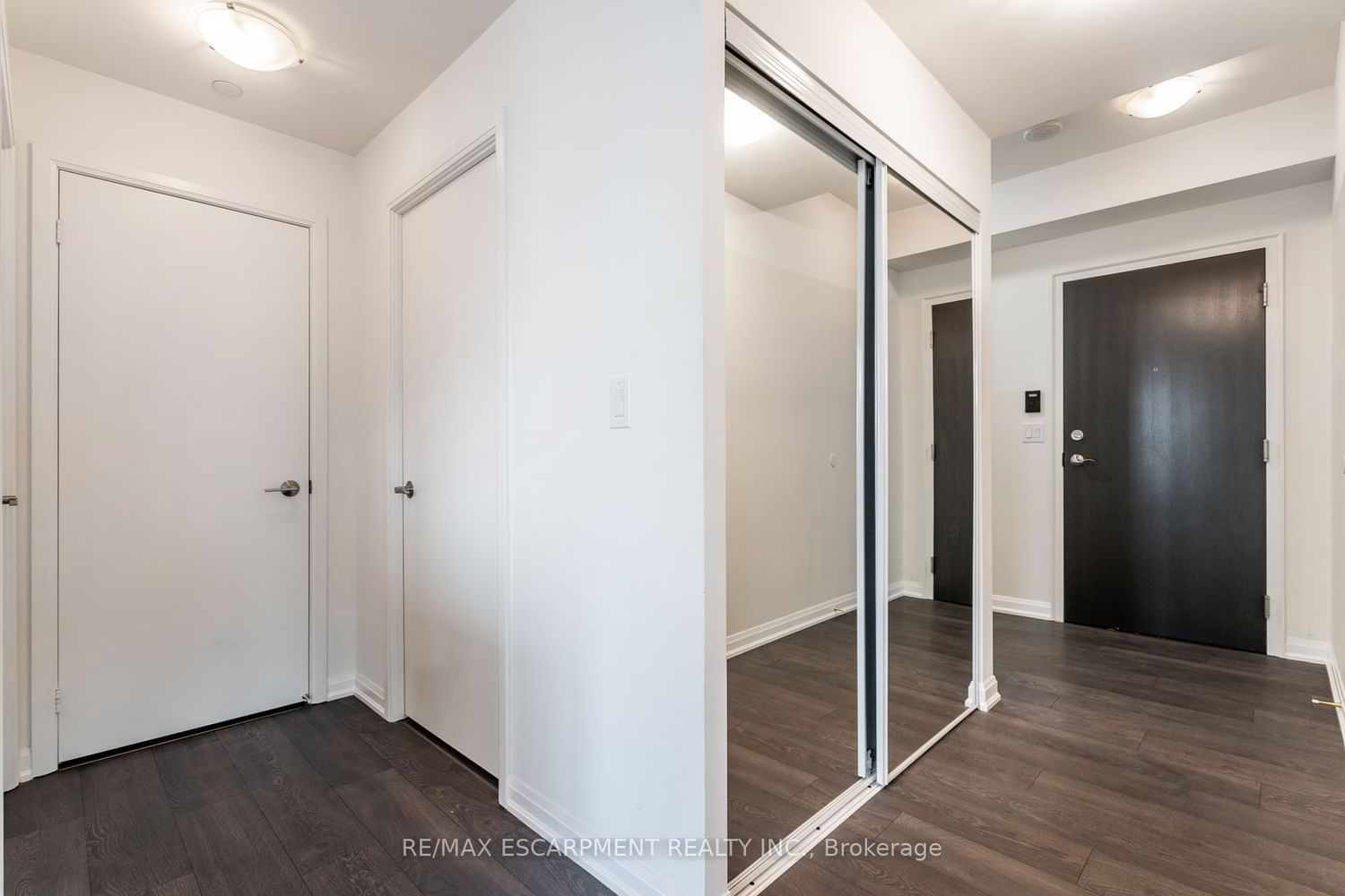 9 Bogert Ave, unit 2303 for rent - image #4