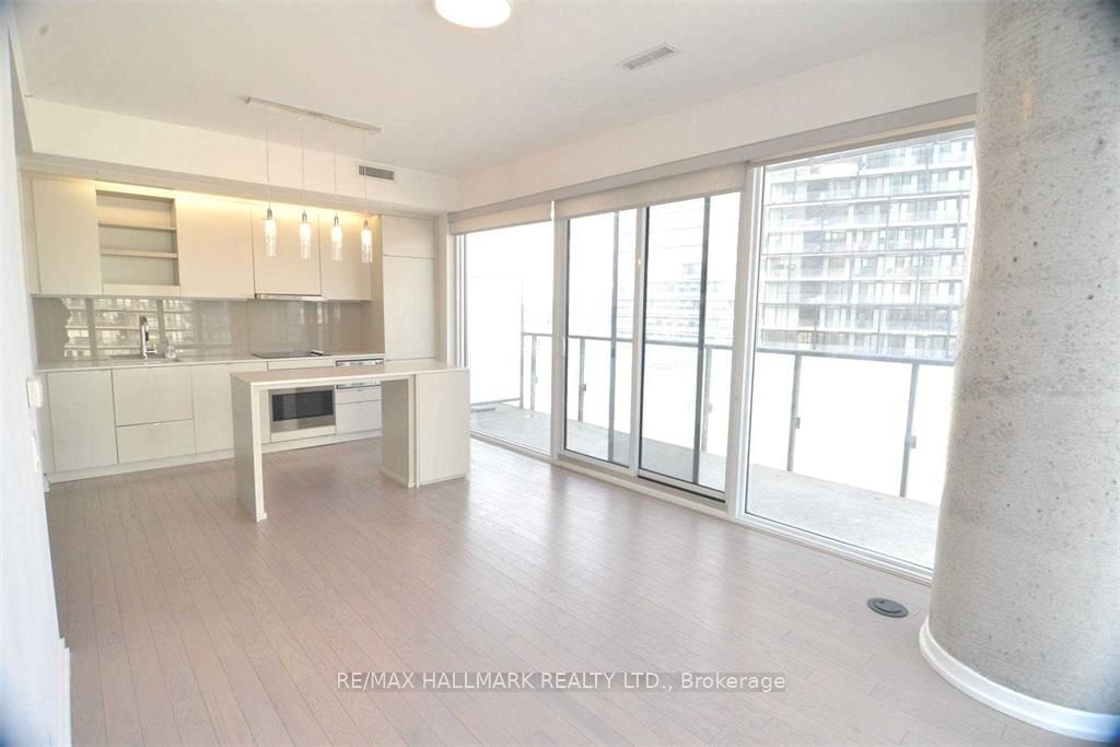 101 Peter St, unit 1403 for sale - image #3