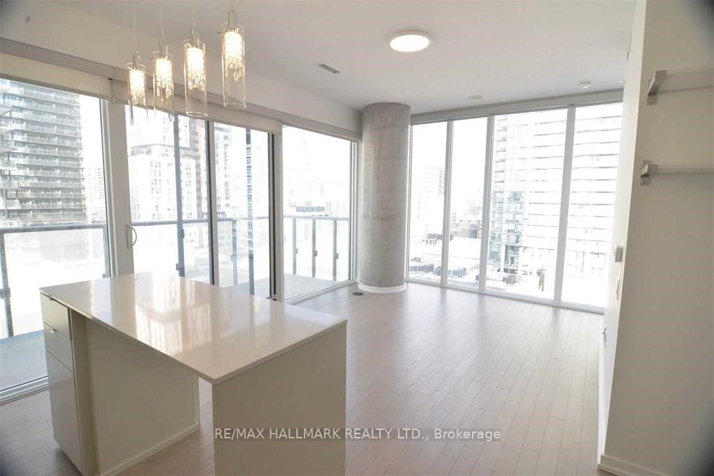 101 Peter St, unit 1403 for sale - image #5