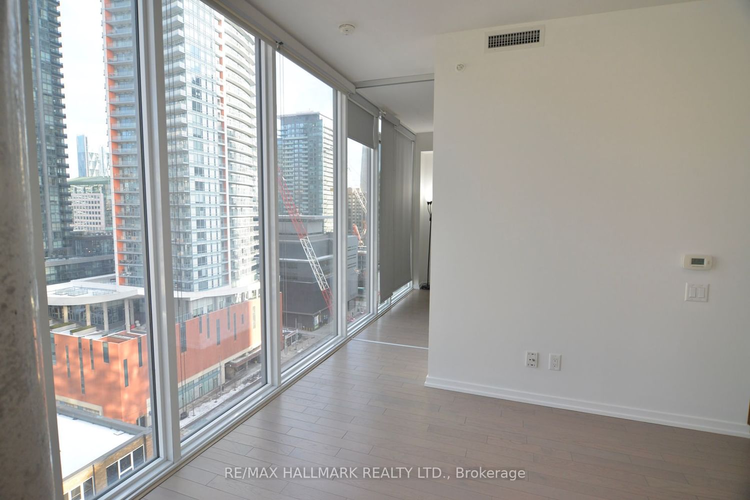 101 Peter St, unit 1403 for sale - image #6