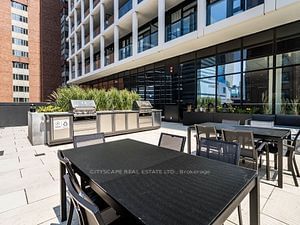 20 Edward St N, unit 1302 for rent