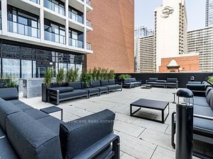 20 Edward St N, unit 1302 for rent - image #23