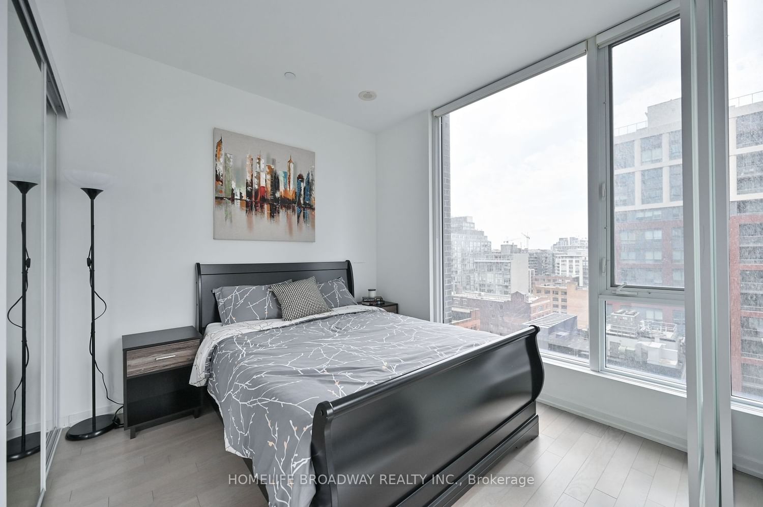 101 Peter St W, unit 1116 for sale