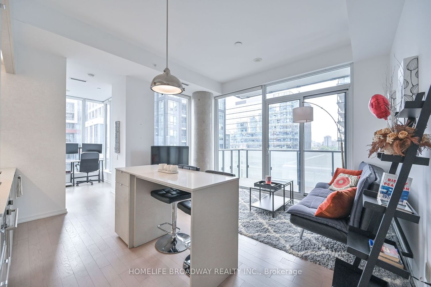 101 Peter St W, unit 1116 for sale