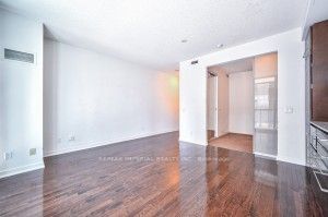 770 Bay St, unit 1008 for sale - image #13