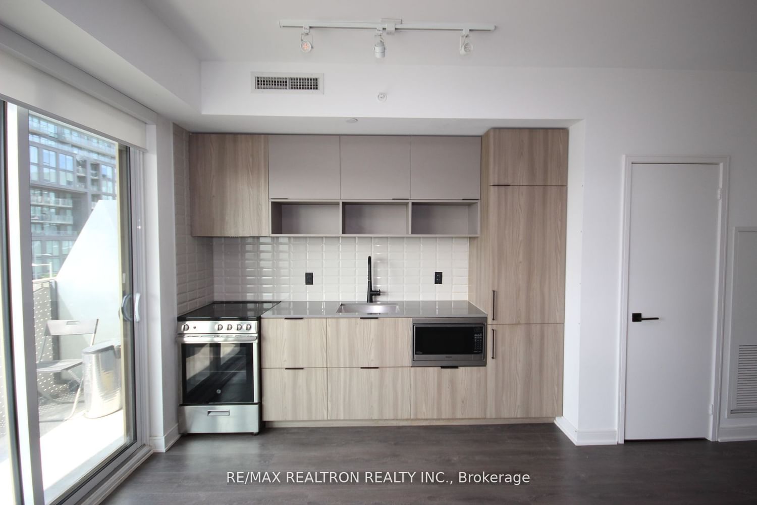 60 Tannery Rd, unit 407 for rent - image #8