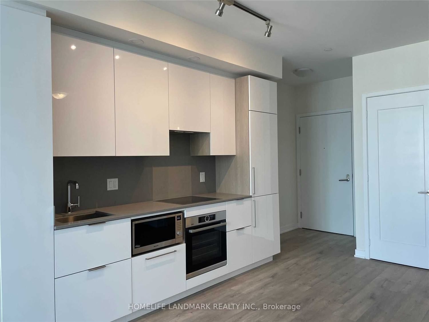 28 Freeland St, unit 3406 for rent - image #7