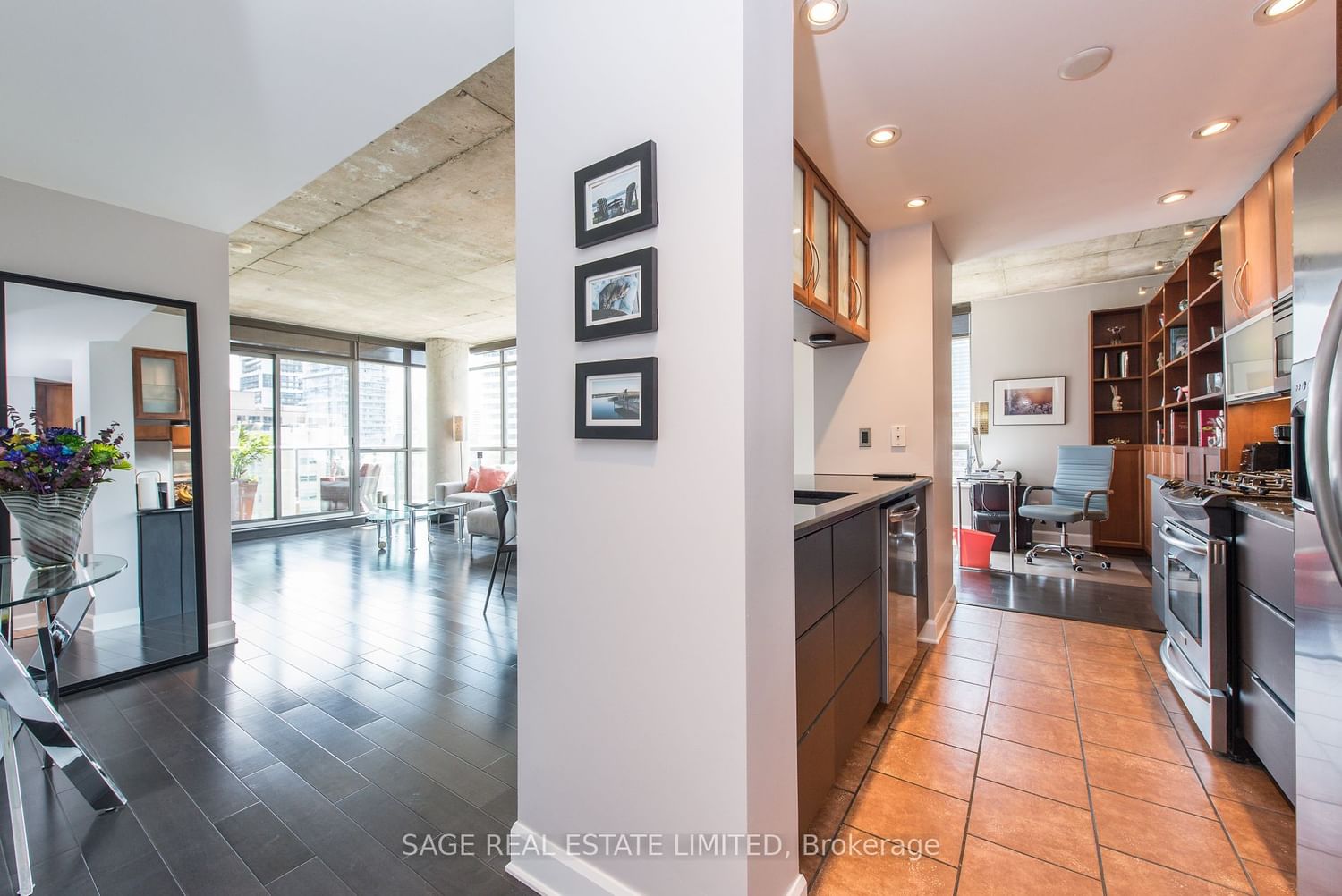 285 Mutual St, unit 1108 for sale - image #10