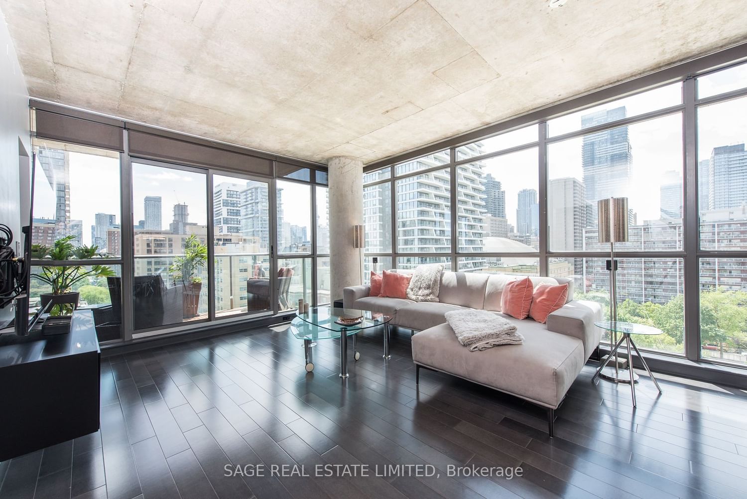 285 Mutual St, unit 1108 for sale - image #2