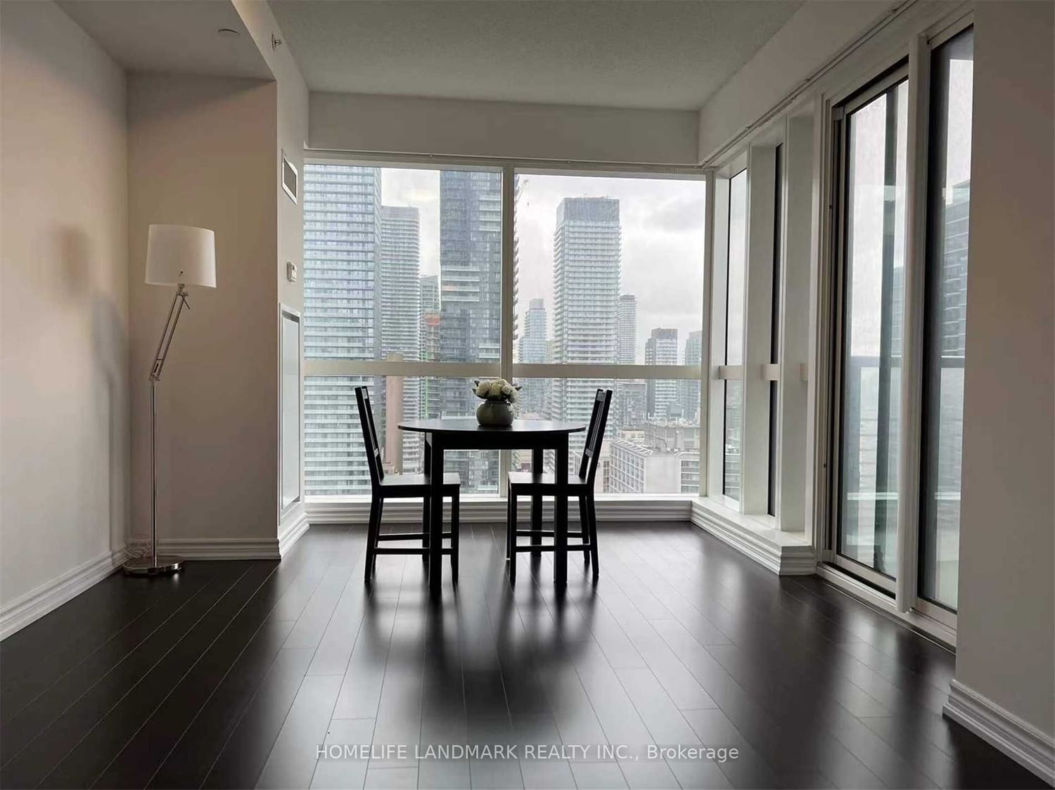 386 Yonge St, unit 2901 for rent