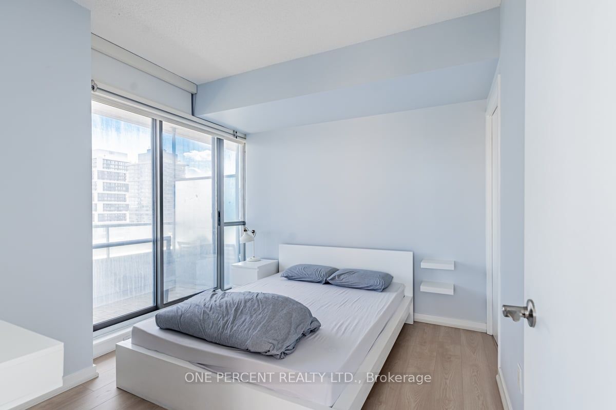 281 Mutual St, unit 1801 for sale - image #19