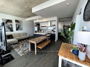 560 King St W, unit 1110 for sale - image #10