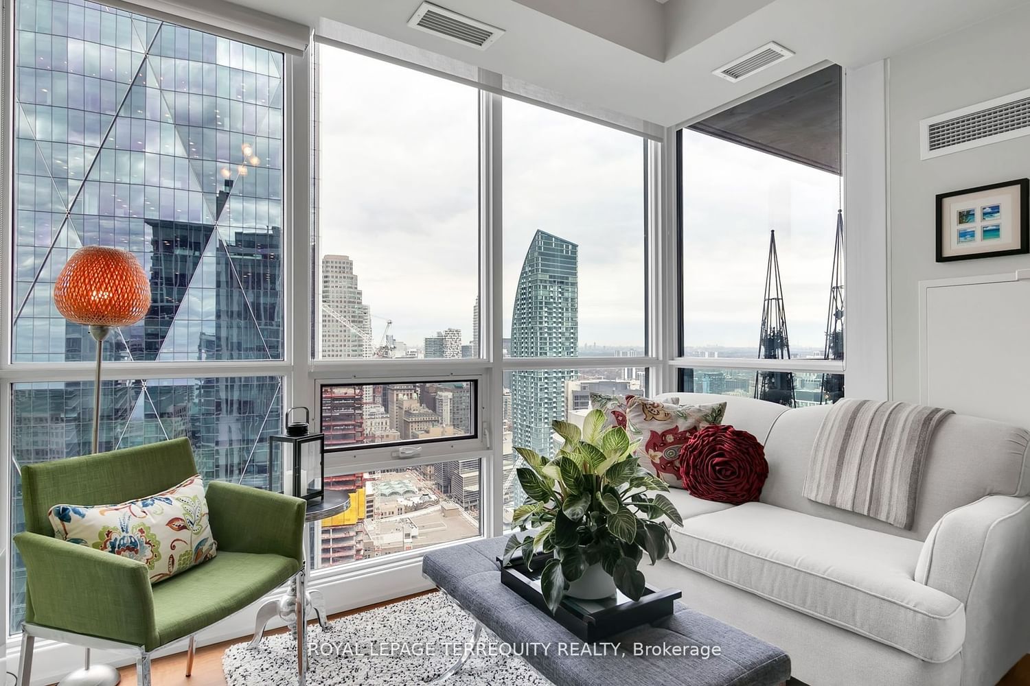 16 Harbour St, unit 4702 for sale - image #29