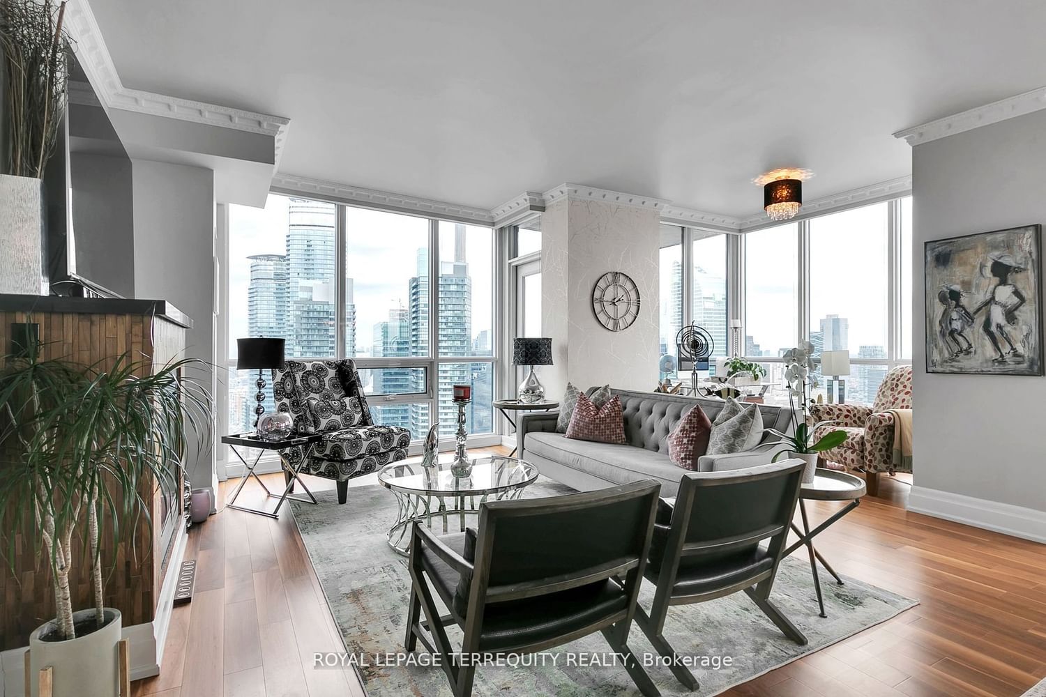 16 Harbour St, unit 4702 for sale - image #8