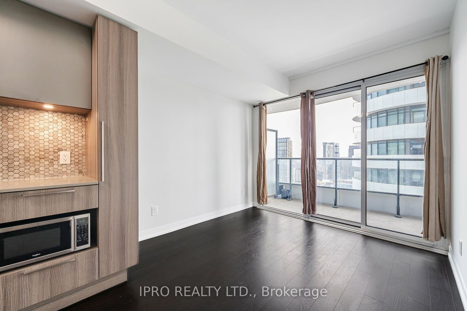 85 Wood St, unit 3902 for rent - image #12