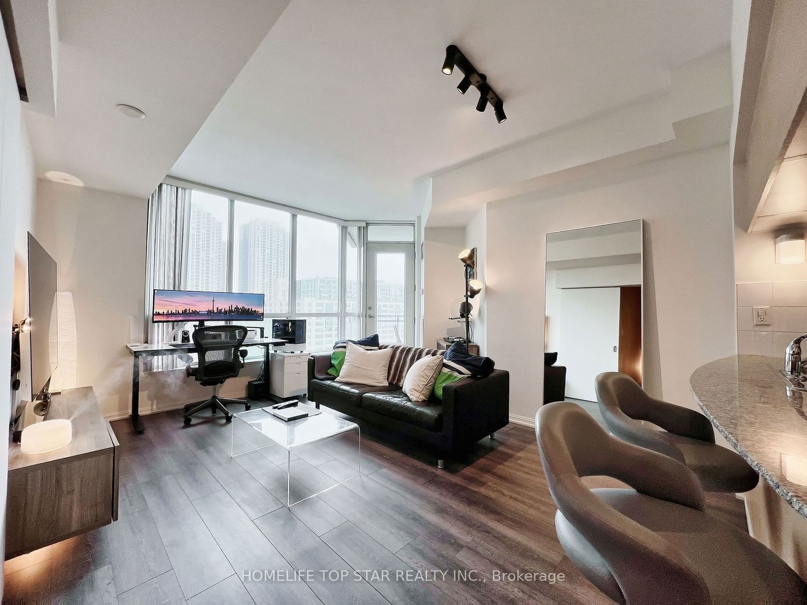 228 Queens Quay W, unit 1006 for sale - image #4