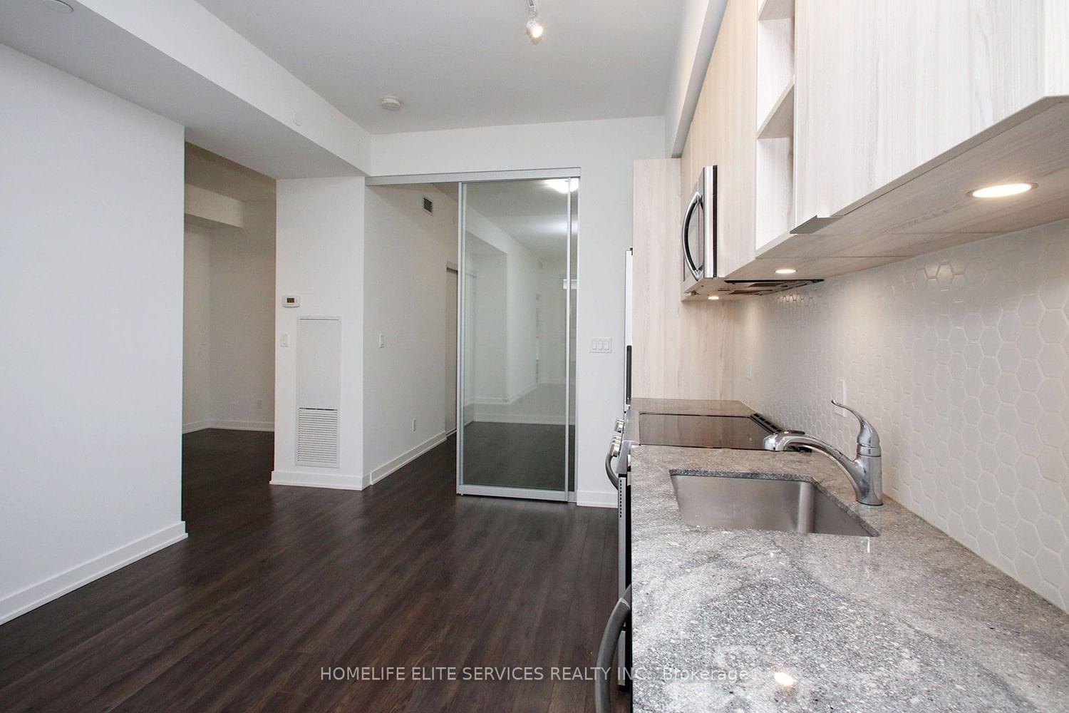 30 Ordnance St, unit 306 for sale - image #10