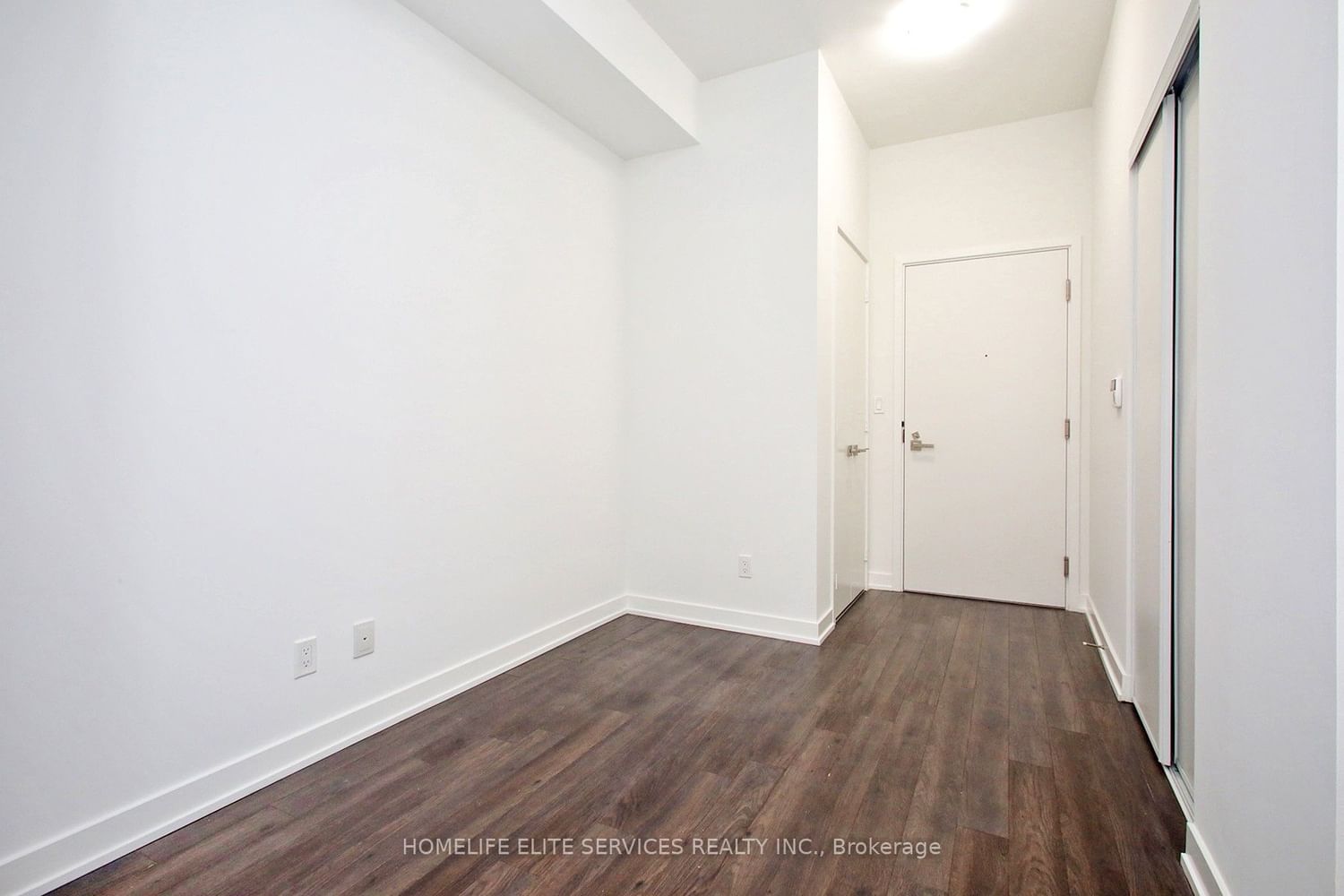 30 Ordnance St, unit 306 for sale - image #3