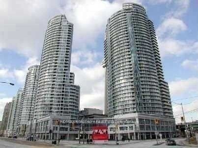 19 Grand Trunk Cres, unit 3805 for rent