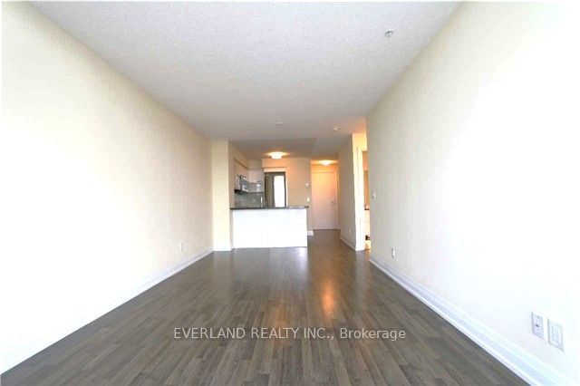 565 Wilson Ave, unit 617W for rent - image #3