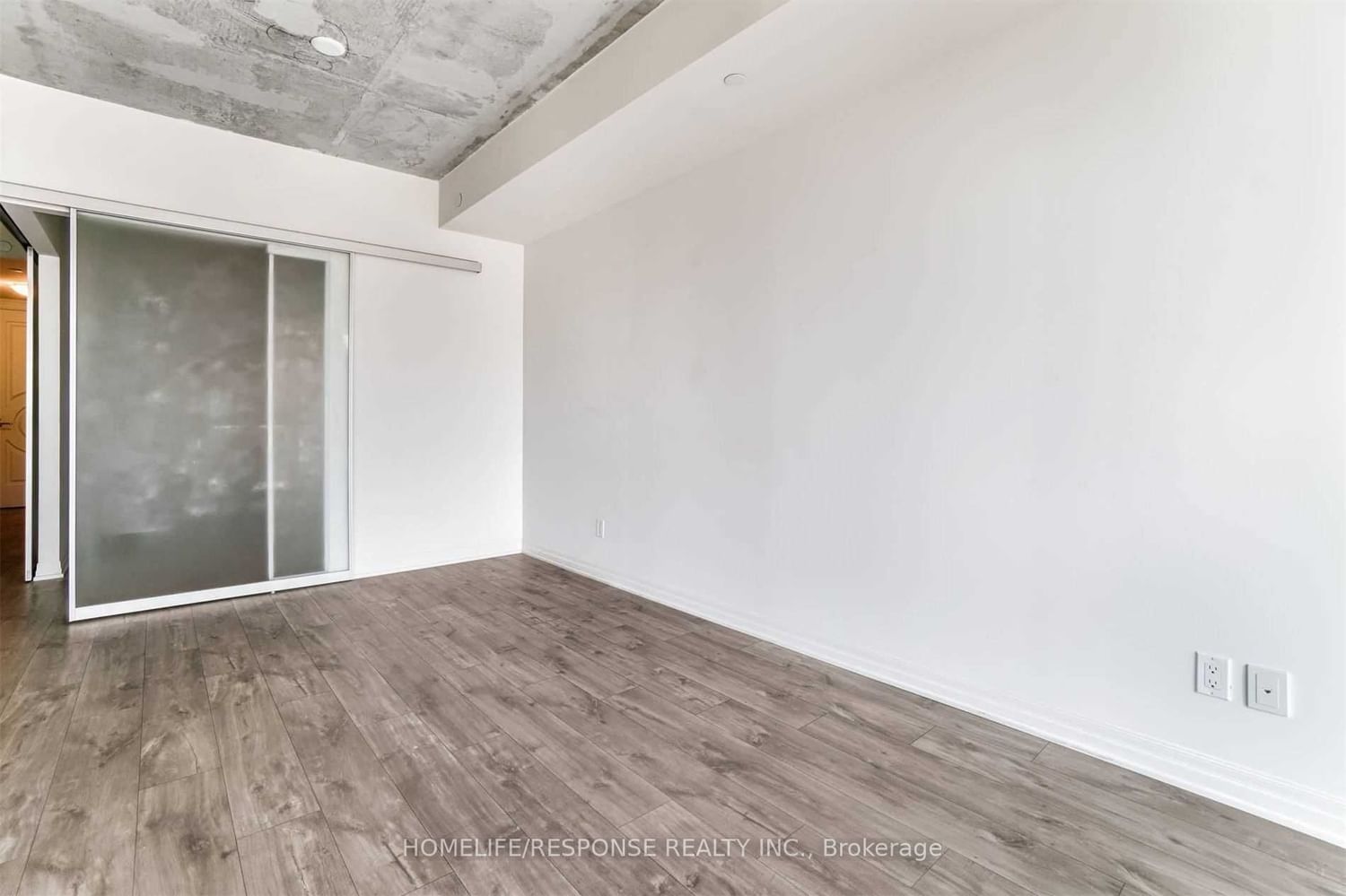 88 BLUE JAYS Way, unit 3203 for rent - image #8