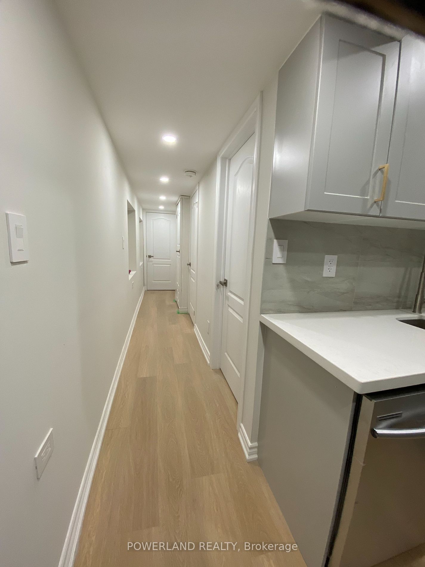 2 St Annes Rd, unit basement for rent - image #6