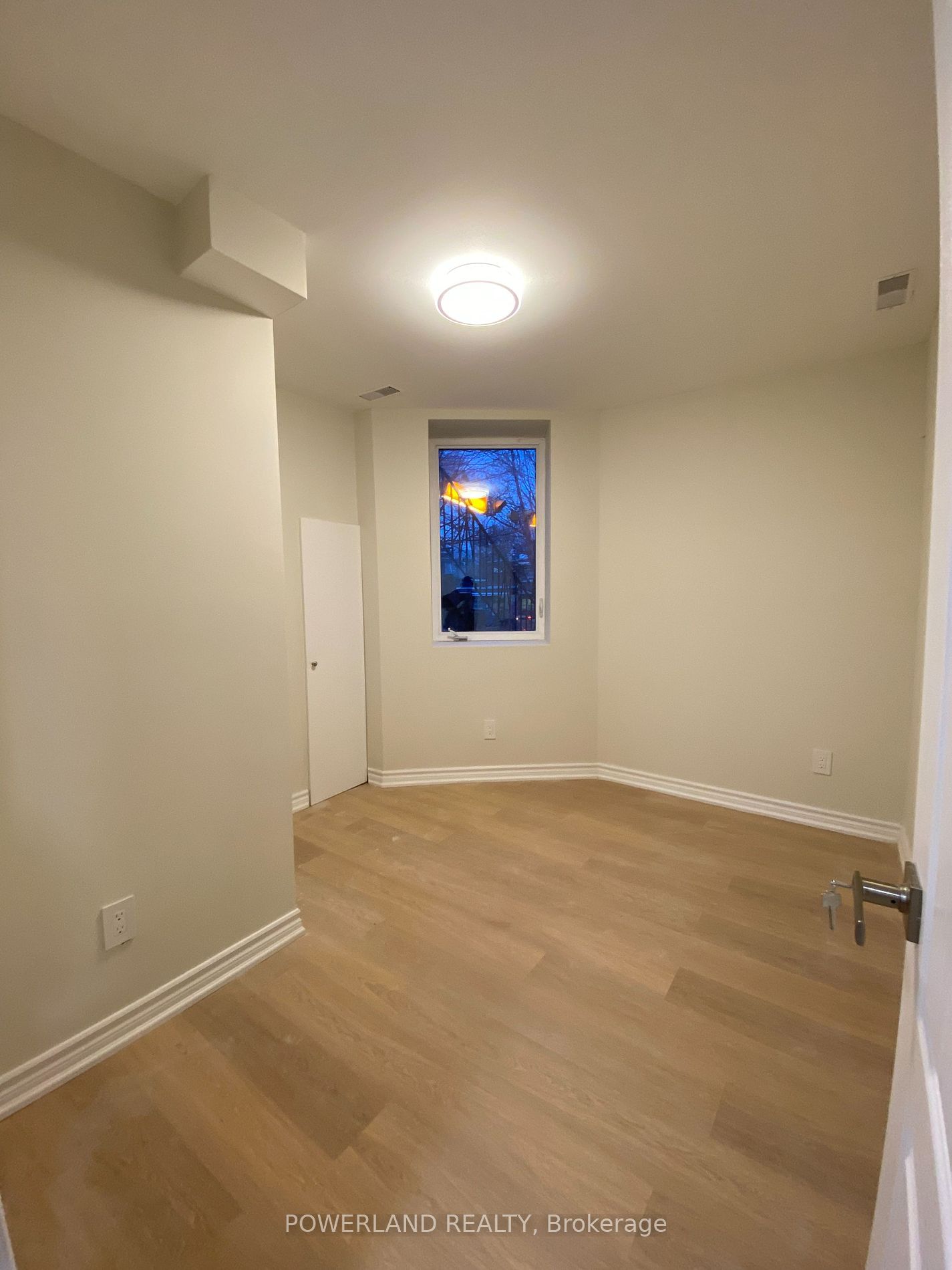 2 St Annes Rd, unit basement for rent - image #7