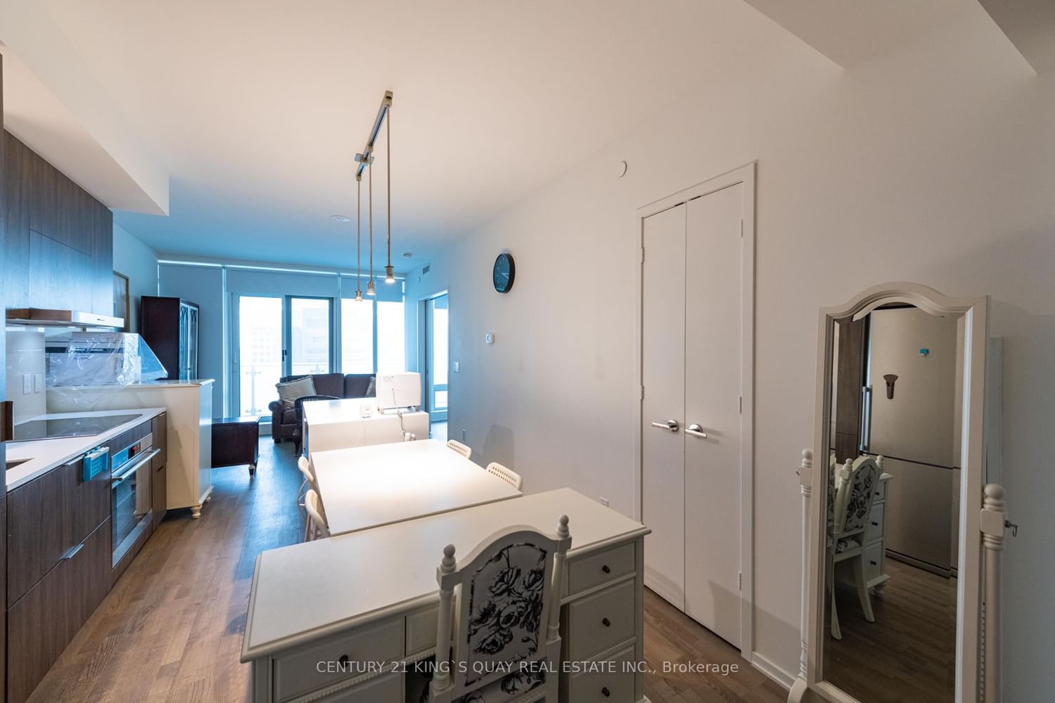 1 Bloor St E, unit 1708 for rent - image #5