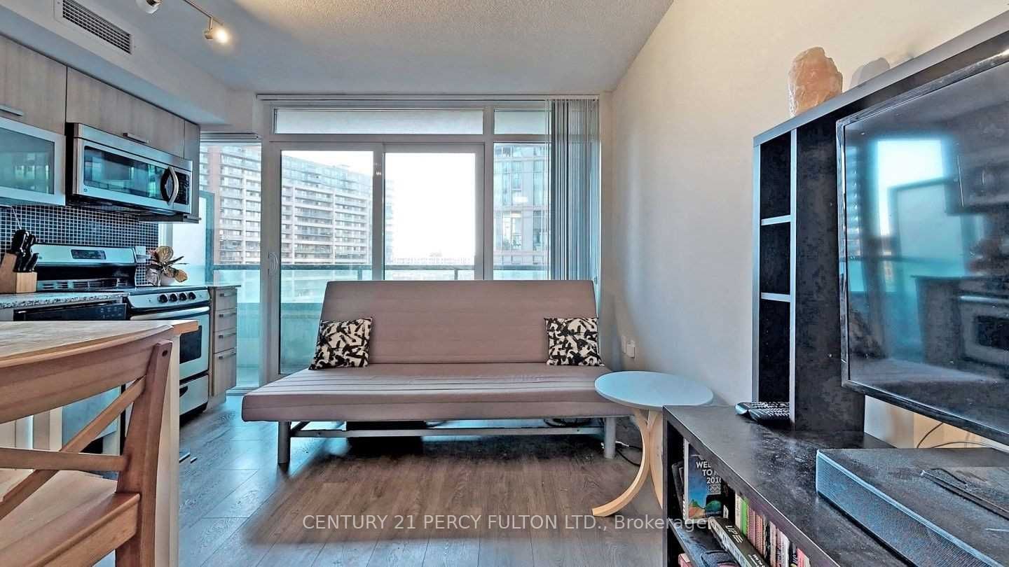 36 Lisgar St, unit 720 for sale - image #3