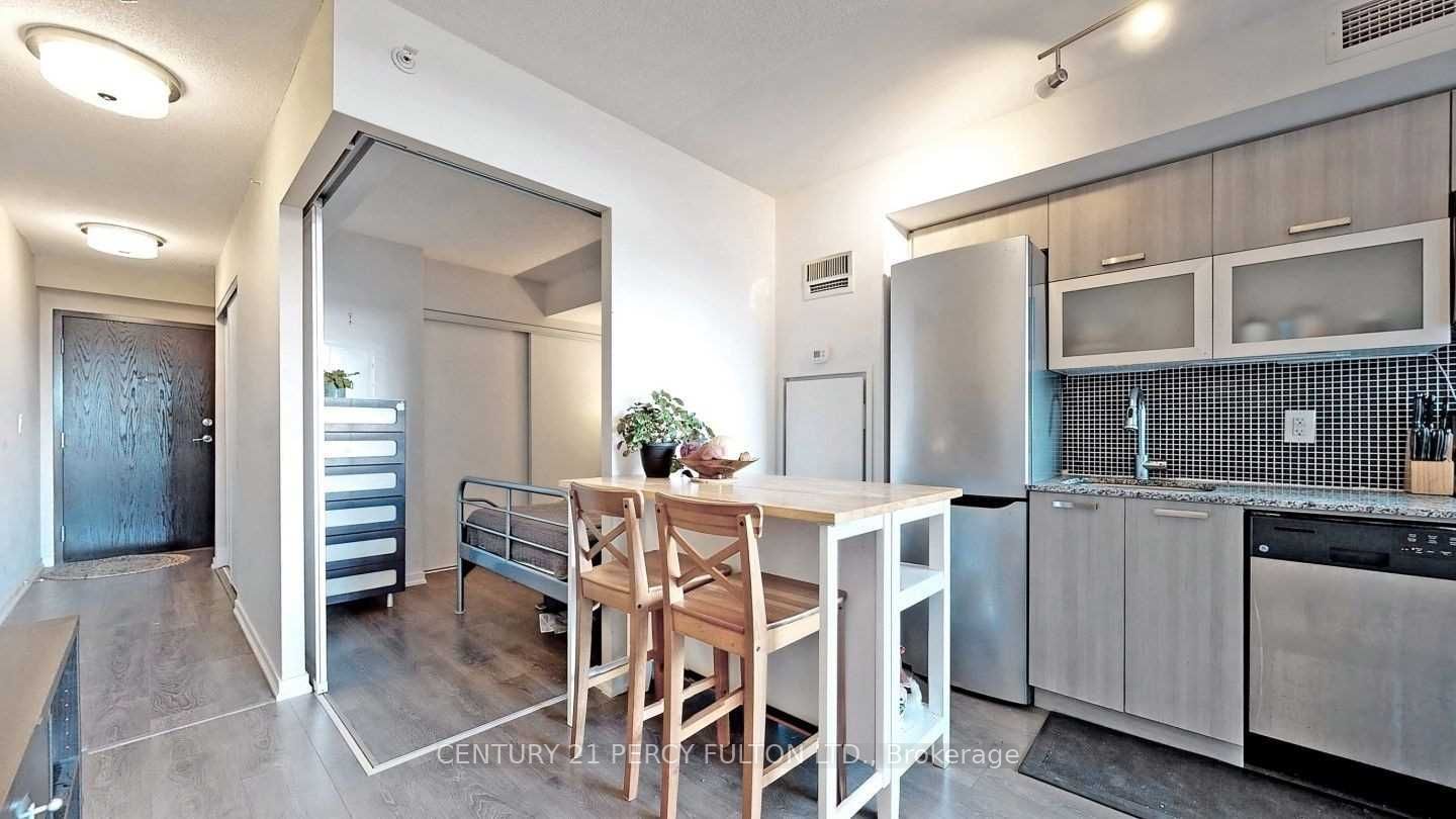 36 Lisgar St, unit 720 for sale - image #7