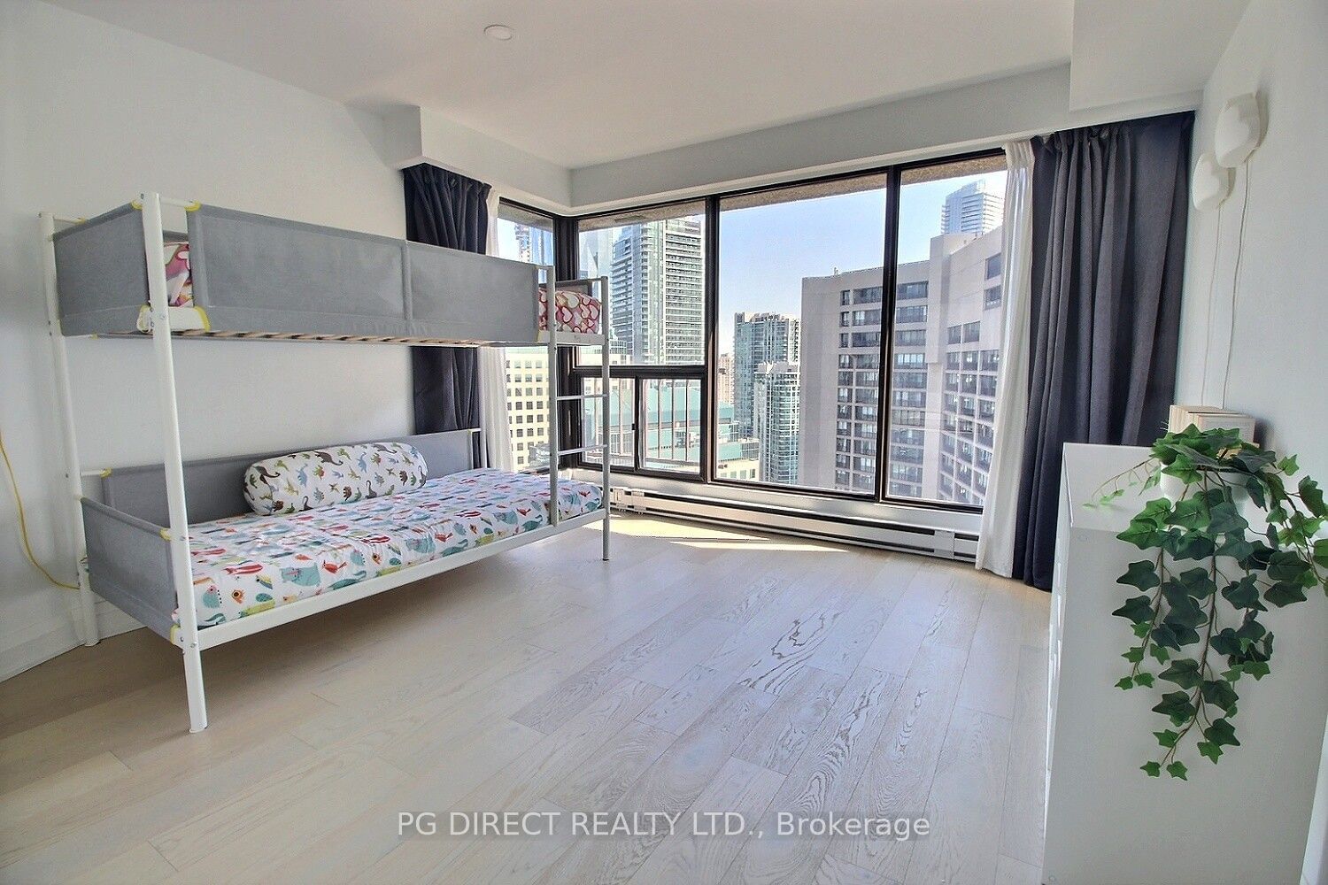 65 Harbour Sq, unit 3306 for sale - image #12