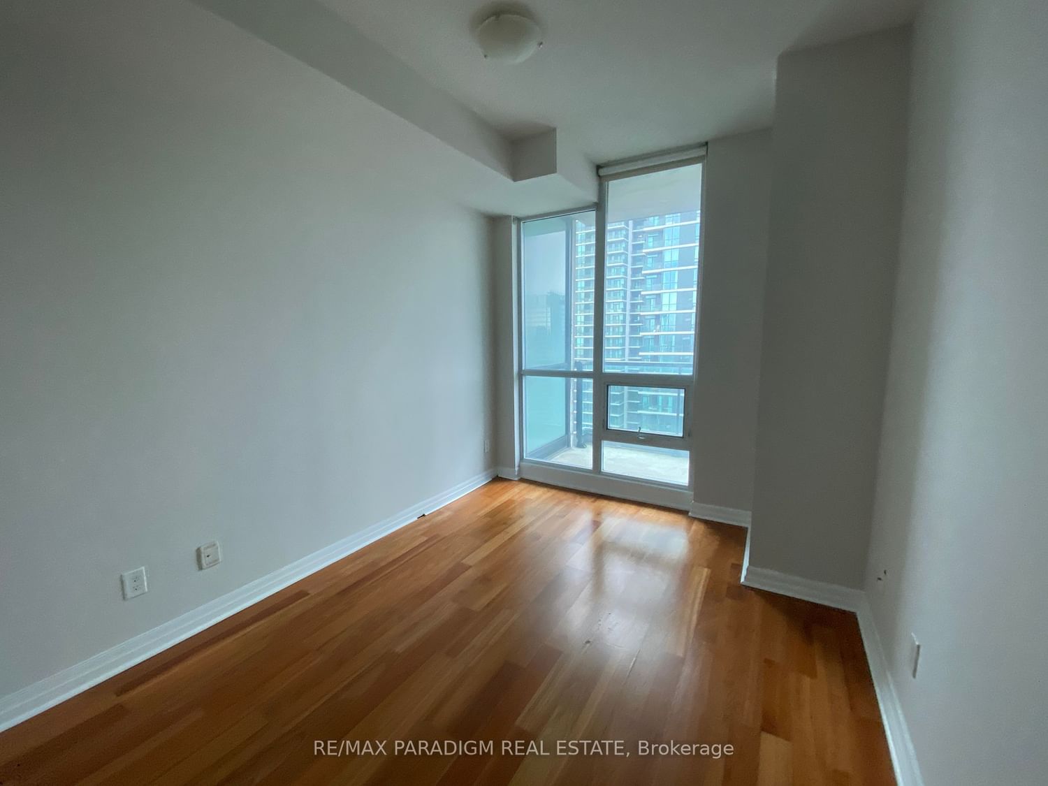 16 Yonge St, unit 3412 for sale - image #7