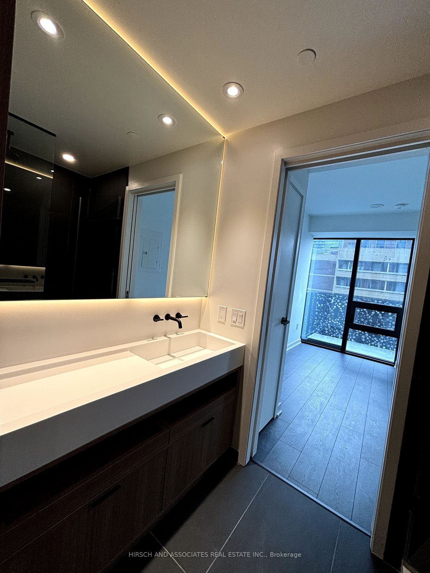 55 Charles St E, unit 2101 for rent - image #32