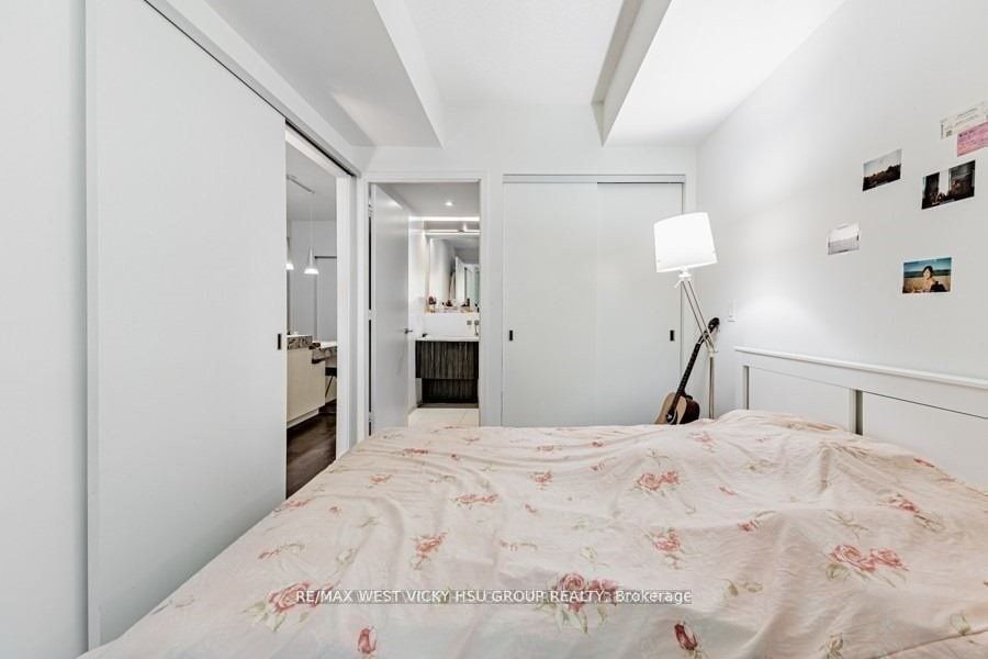 101 Charles St E, unit 619 for sale - image #18