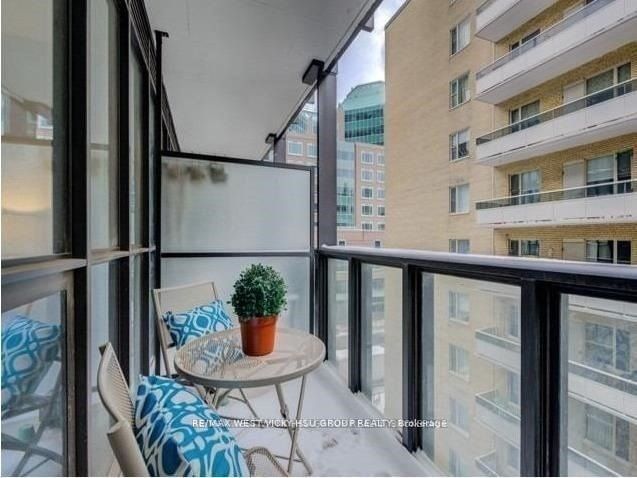 101 Charles St E, unit 619 for sale - image #23