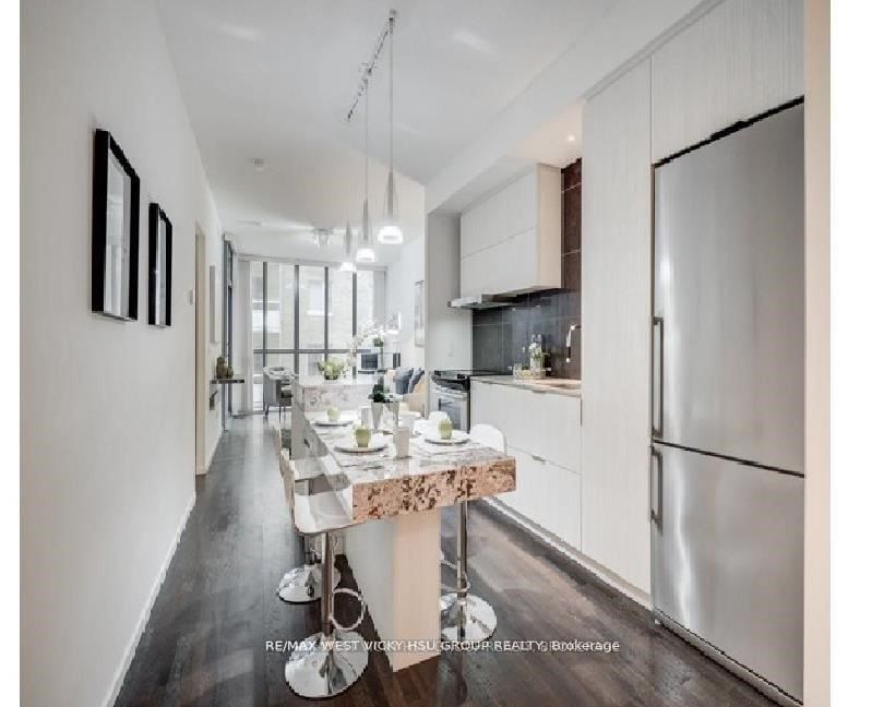 101 Charles St E, unit 619 for sale - image #8