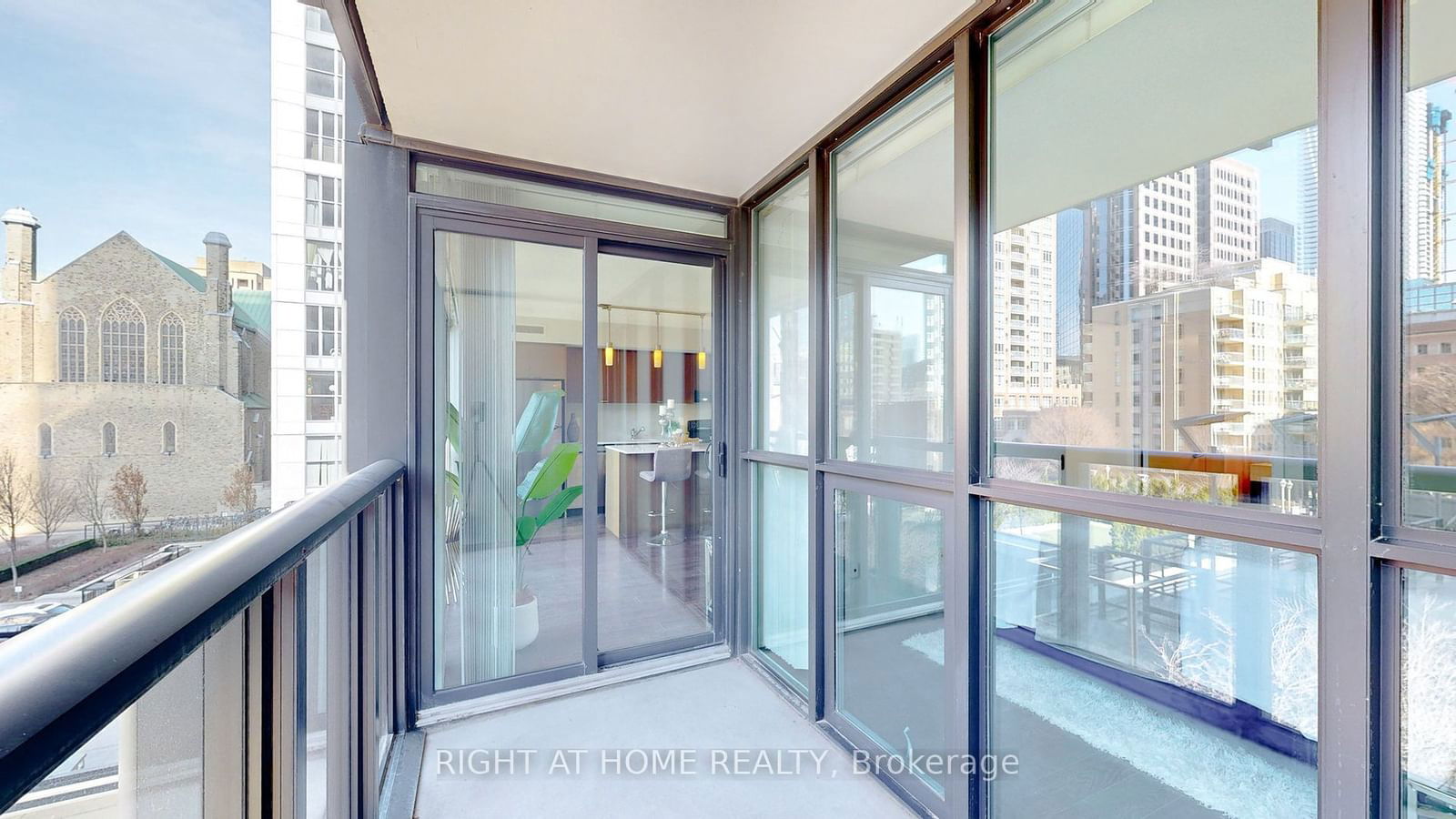 110 Charles St E, unit 406 for sale - image #26