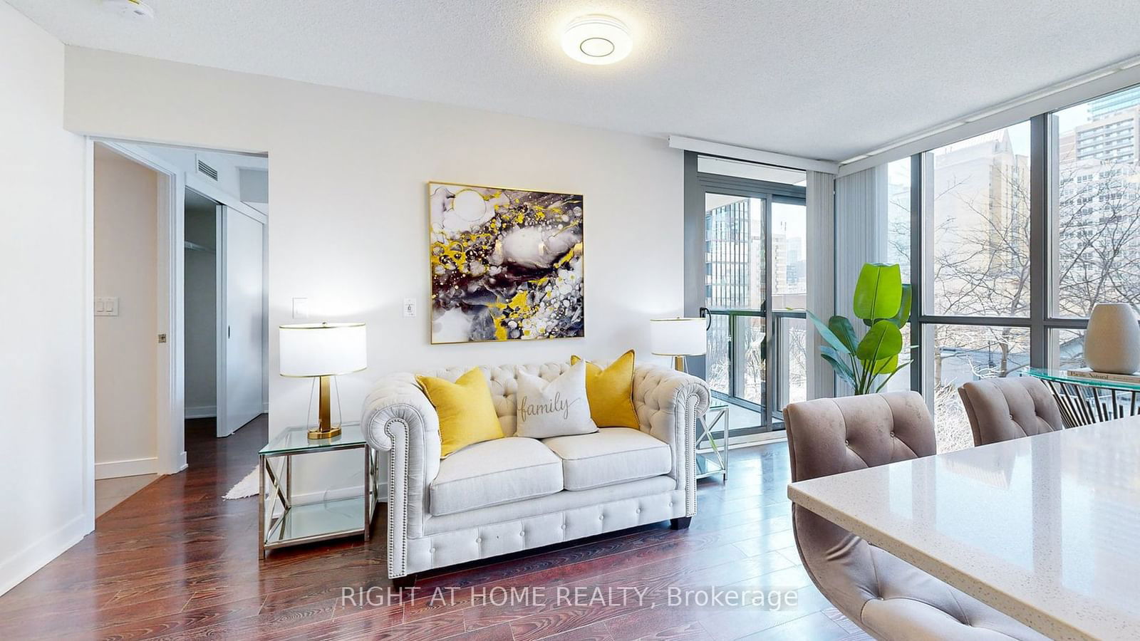 110 Charles St E, unit 406 for sale - image #8