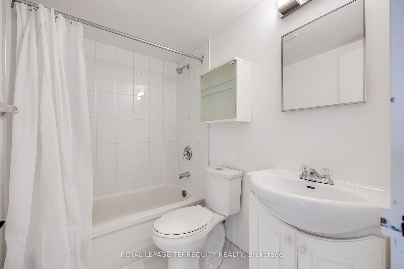 40 Homewood Ave, unit 709 for rent - image #15