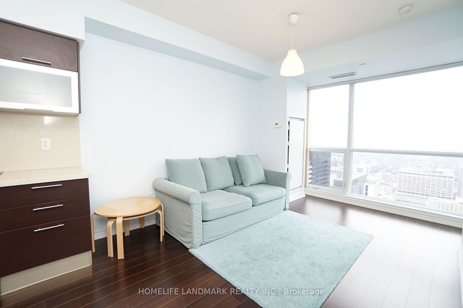 386 Yonge St, unit 4712 for rent